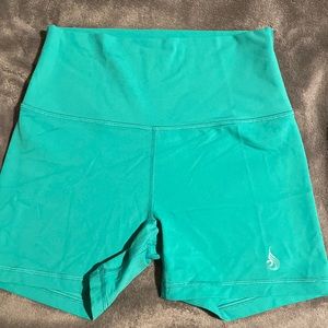 Women’s medium mint green Ryderwear athletic shorts